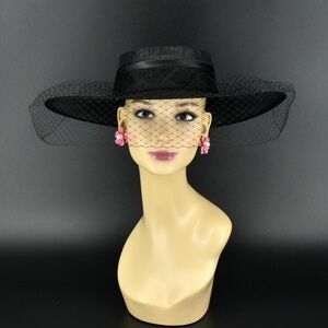 Medium Flat-brim Sinamay Fascinator hat for Kentucky Derby
